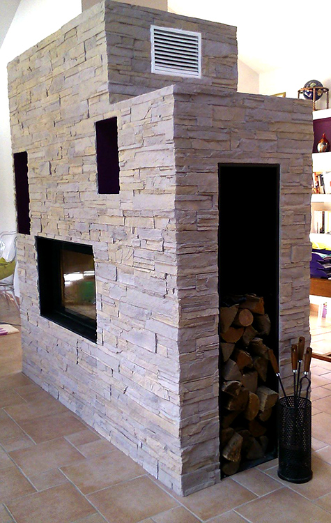 chimenea con paneles de piedra oldstones